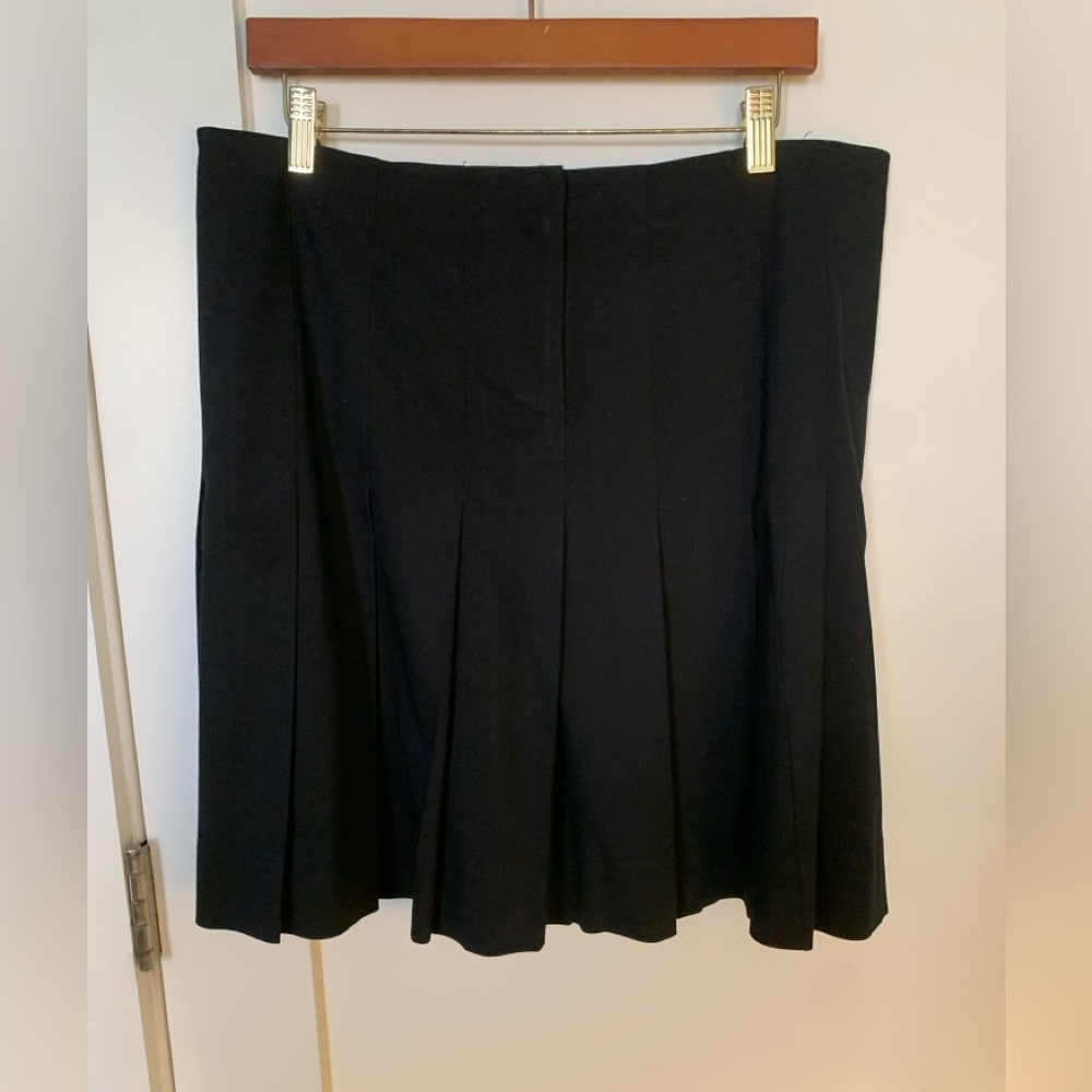 Club Monaco Elegant Black Women's Skirt